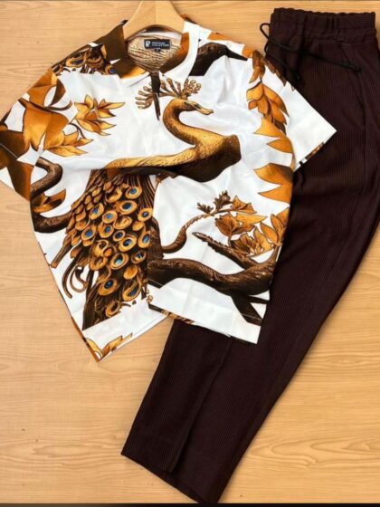 Unisex top and black pants
